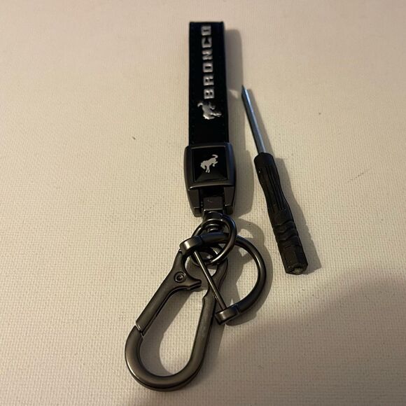 Bronco Key Fob Keychain in Black Leather NWT - Picture 1 of 5